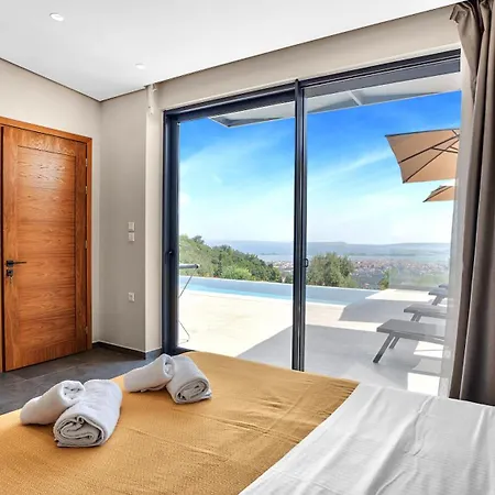 Ecstasy Luxury Villa Apolpaina